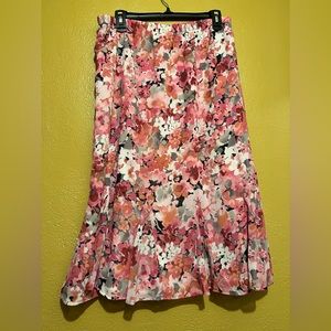 TAN JAY FLORAL PRINT SKIRT